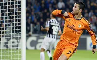 华体会电竞动态-佐默扑点后跳舞庆祝火了